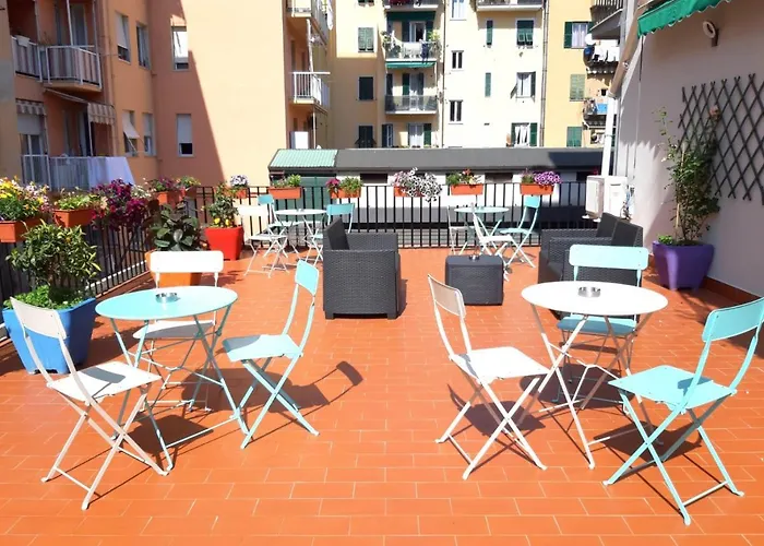 Aurora 5 Terre Πανσιόν